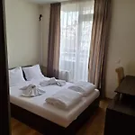 Apartments Mladost 1A