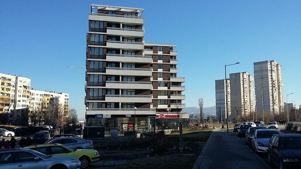Mladost 1a