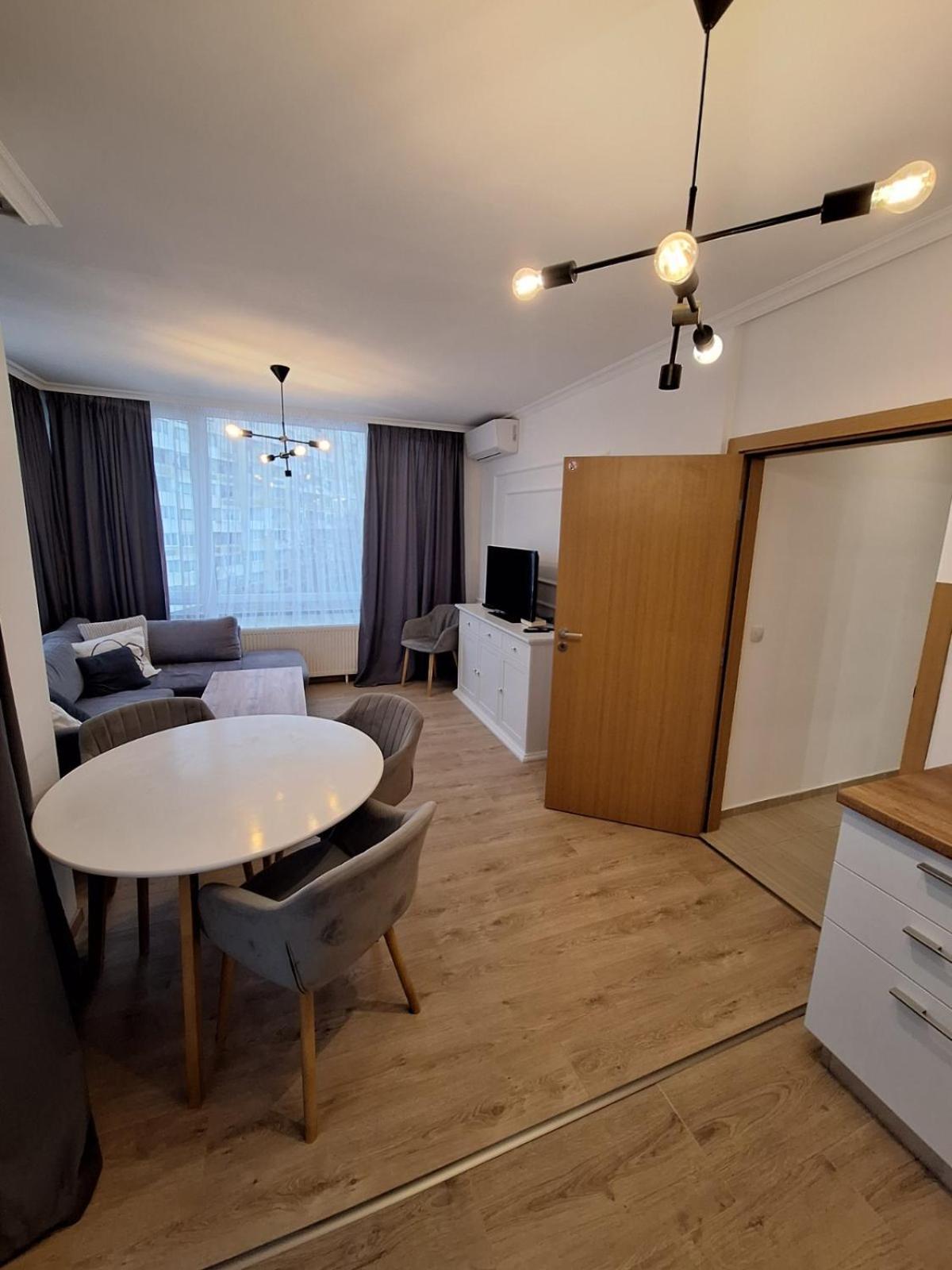 Apartment Mladost 1a